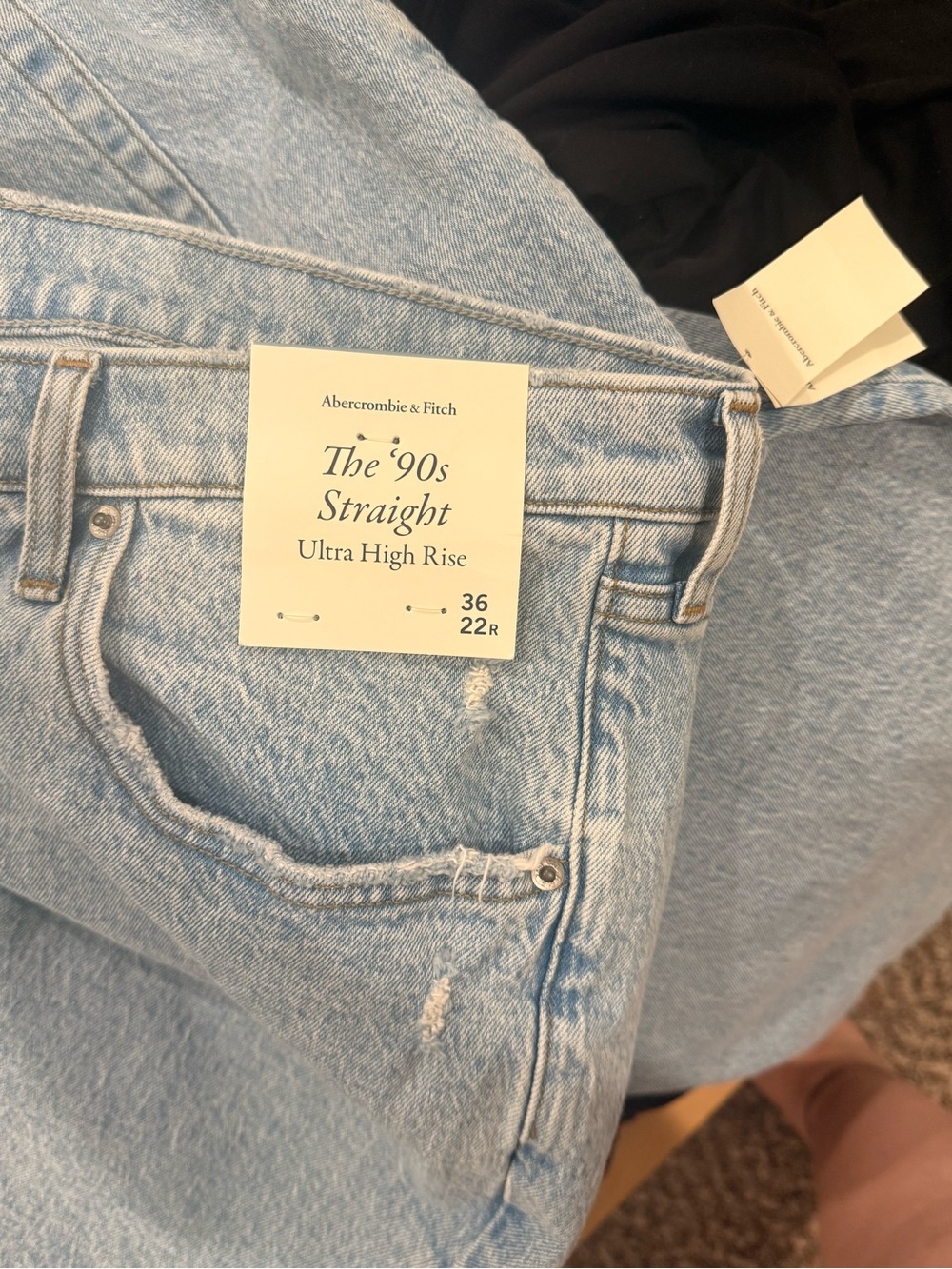 Abercrombie & Fitch The '90s Straight Ultra High Rise Jeans - Light Wash Blue